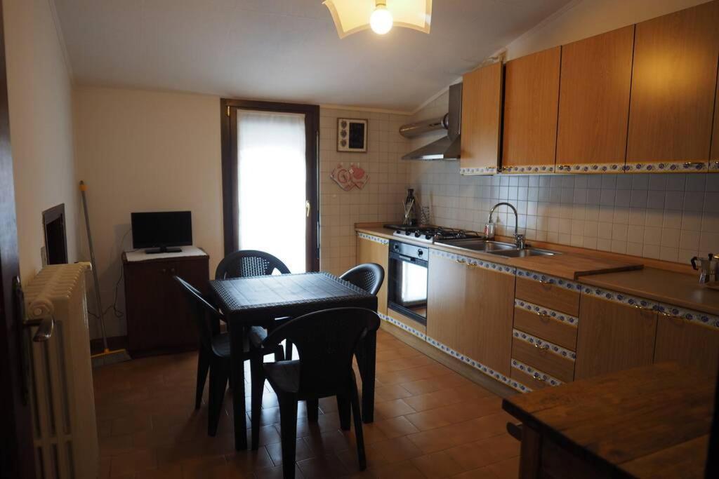La Casa Degli Ospiti Daire Morbegno Dış mekan fotoğraf